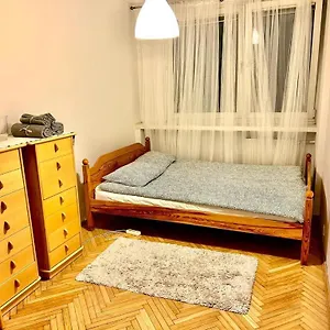 Yourapart Sliska , Warszawa Polska
